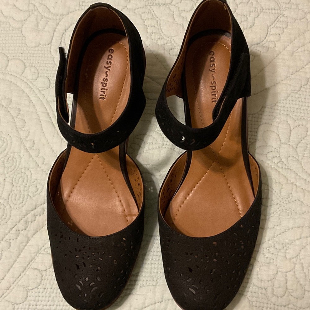 Easy Spirit Black Heeled Sandals